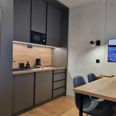 Aurora Bela Reka C117, Brzeće