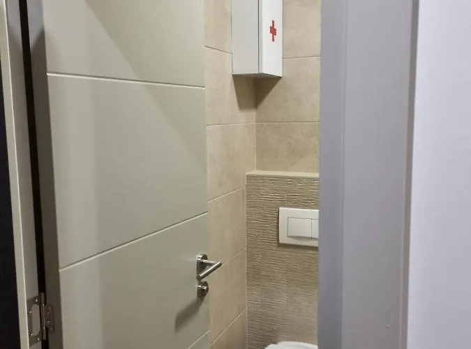 Aurora Bela Reka C117, 公寓